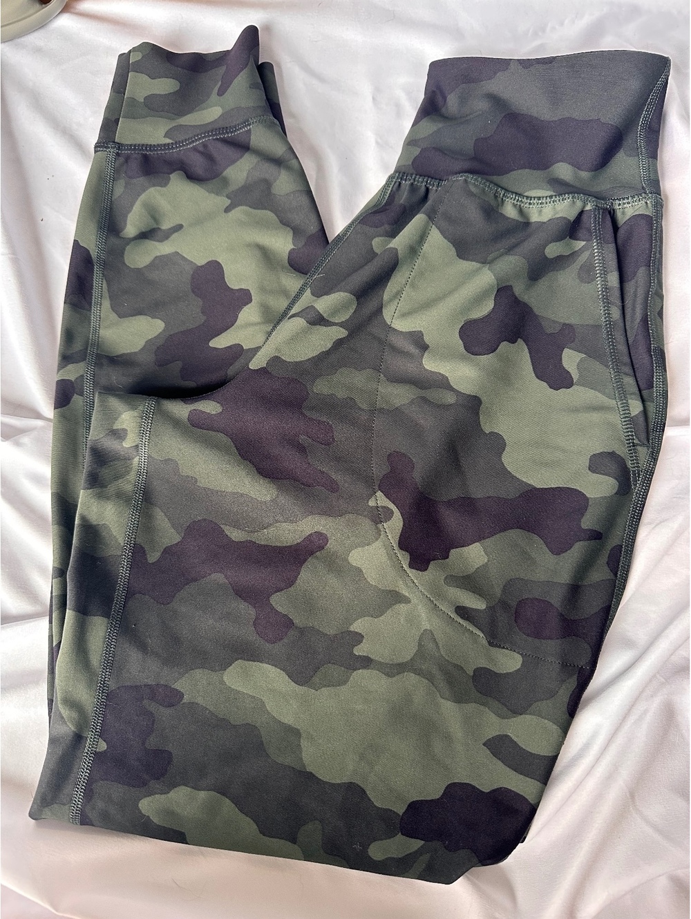 Old Navy Active Powersoft High-Rise Camo Joggers